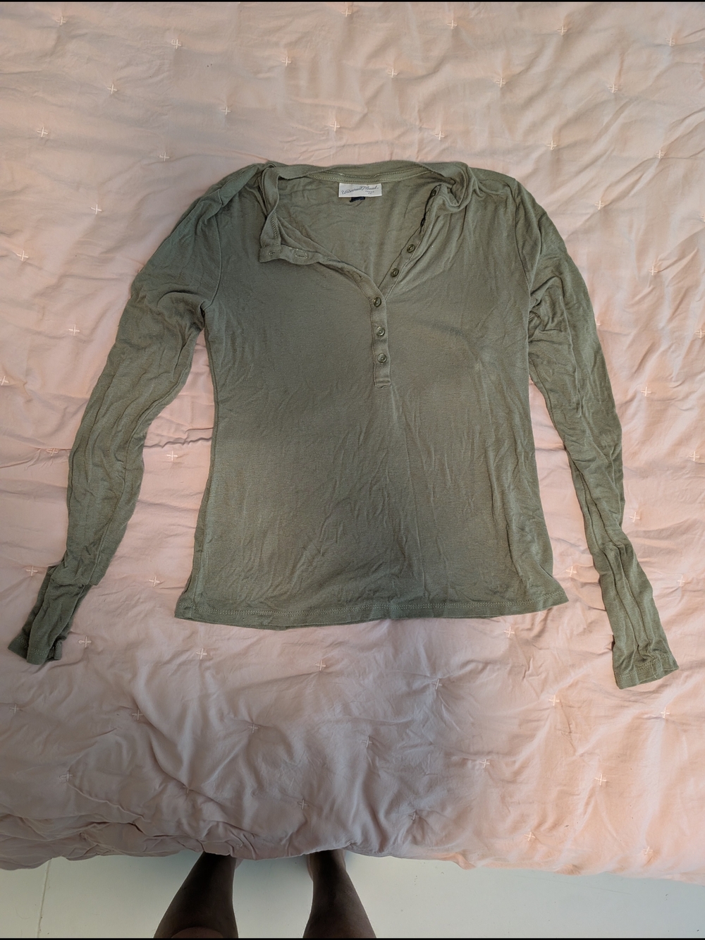 Universal Thread Olive Green Long-Sleeve Henley Top
